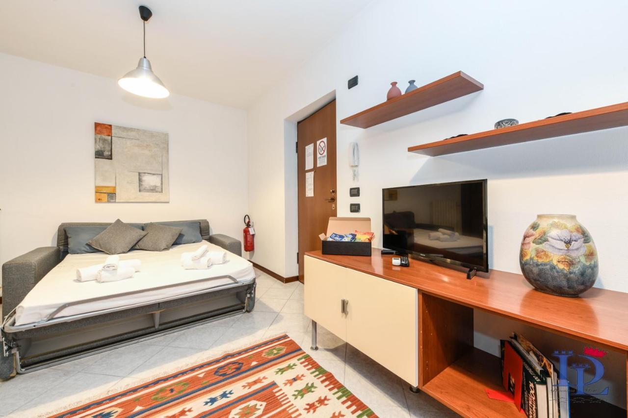 Desenzanoloft Blue Lake Star Daire Desenzano del Garda Dış mekan fotoğraf